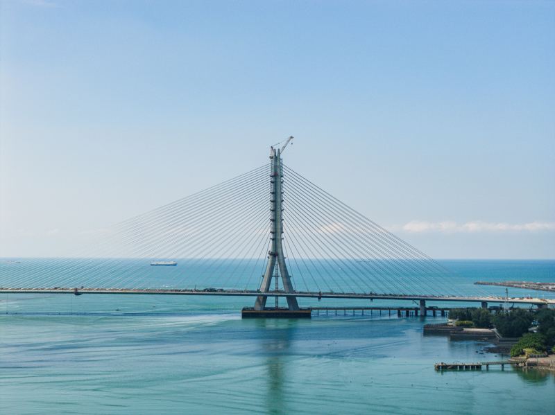 Строительство моста Даньцзян близко к завершению в Тайбэе
