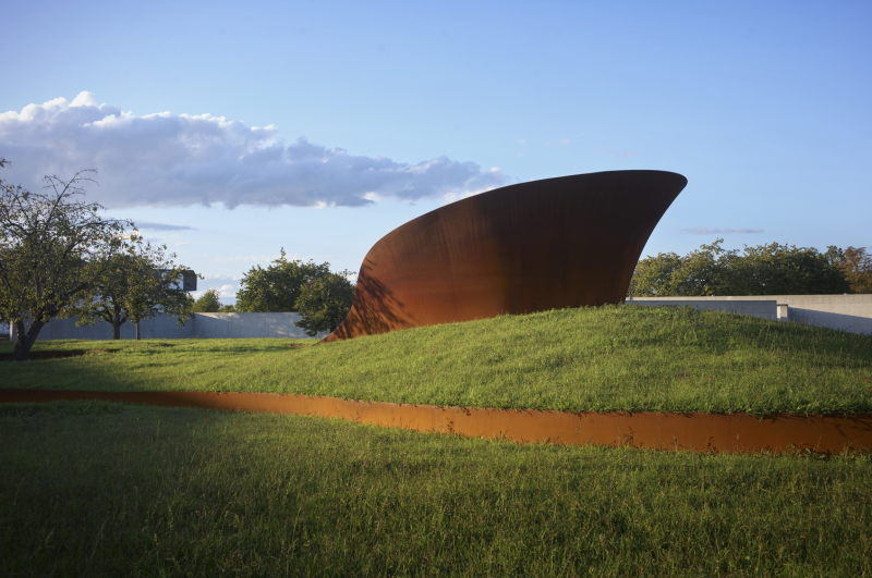 Ретрит Доши в кампусе Vitra в городе Вайль-на-Рейне, Германия