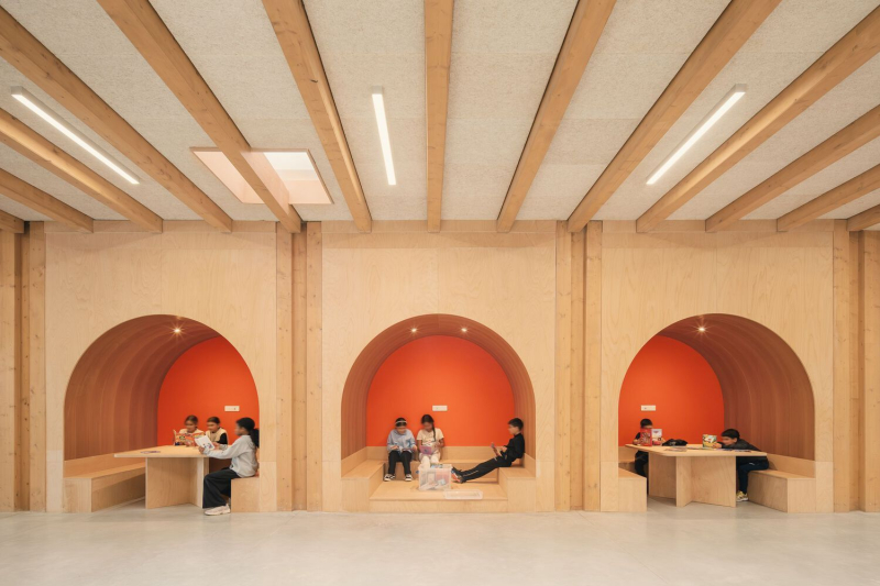 Школьный комплекс Симоны Вейль в Трамбле-ан-Франс, Франция