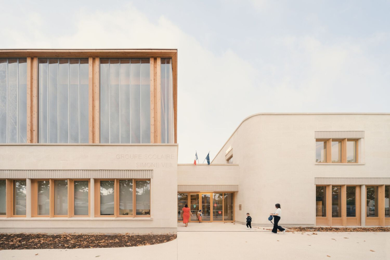 Школьный комплекс Симоны Вейль в Трамбле-ан-Франс, Франция