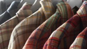 Что можно сделать из старой рубашки: 10 оригинальных идей