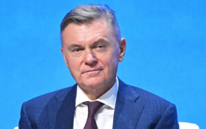 Глава ФНП заявил, что ни один нотариус не одобрил бы сделку Долиной