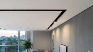 Почему стильный «парящий» потолок может превратиться в грязную чёрную щель