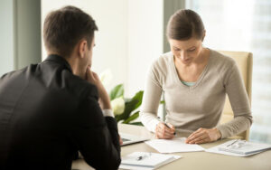 Соглашение о разделе имущества супругов: образец и порядок оформления