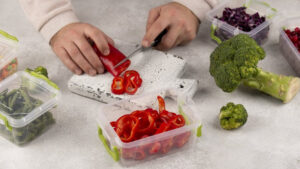 Заготовили насмарку: 7 овощей и фруктов, которые нельзя замораживать