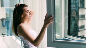 Топ-5 способов охладить дом без кондиционера, которые спасают даже в +35°C